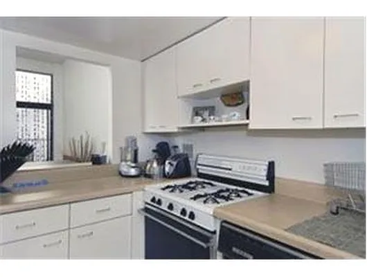 Rented by Douglas Elliman | media 9