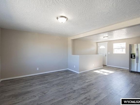 4th image of 1190 Palisades Ct