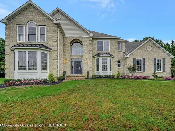 14 Alex Drive, Farmingdale, NJ 07727