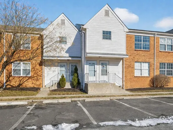 909 Woodchip Rd, Lumberton, NJ 08048