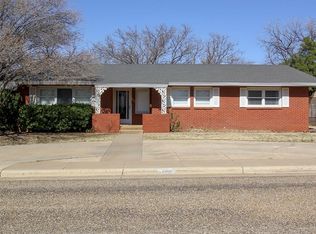 704 N 19th St, Lamesa, TX 79331