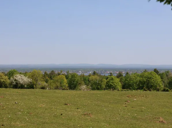 30 Brevak Rd, Washburn, WI 54891