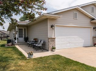 3132 Kenosha Dr NW, Rochester, MN 55901