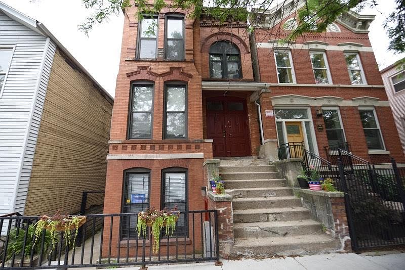 1st image of 1449 N Wood St APT 1R