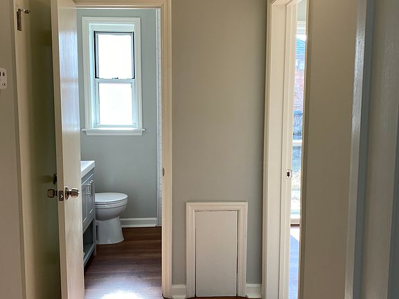 5th image of 8514 Stanford Ave