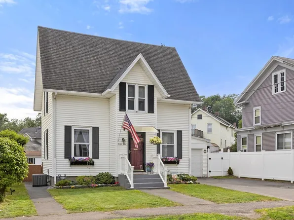 44 King St, Westfield, MA 01085