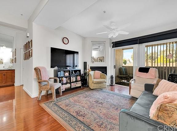 4th image of 15455 Sherman Way APT 23