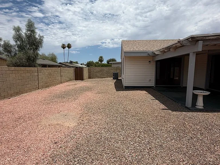 1716 E Redfield Rd — Photo 19