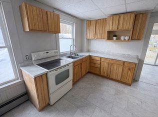 (Undisclosed Address), Auburn, ME 04210