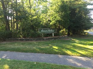 19G2 Saxonhollow Dr, Essex Junction, VT 05452