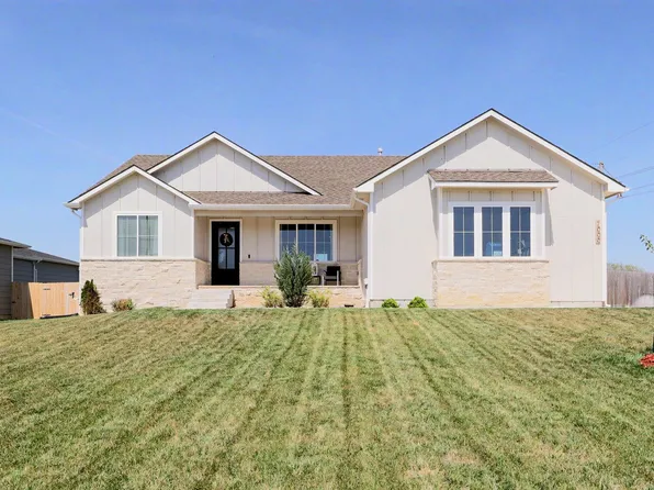 7000 E Pheasant Ridge St, Wichita, KS 67226