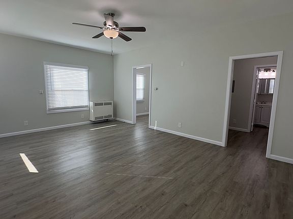 2nd image of 1093 Gladys Ave #B
