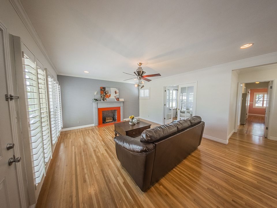 1st image of 2781 N Bellflower Blvd