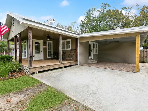 29030 S Range Rd, Livingston, LA 70754