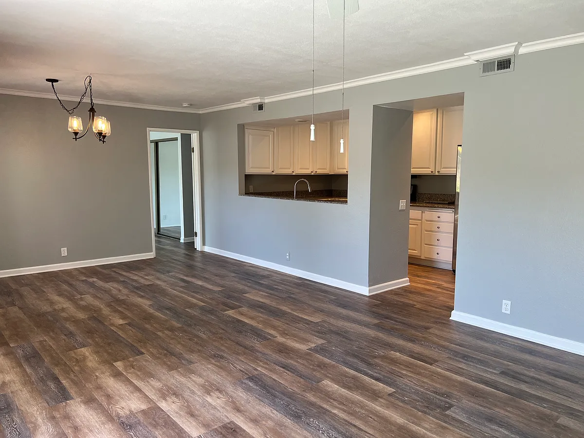 Building Photo - 4090 Rosenda Ct #194