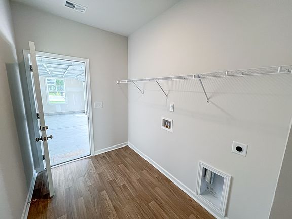 Garage Entry to Laundry