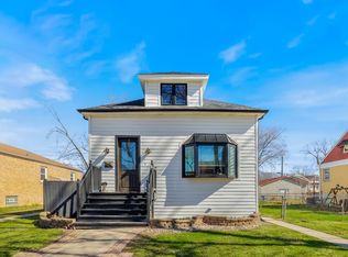 3735 Blanchan Ave, Brookfield, IL 60513