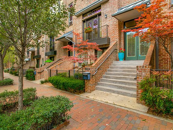 This is  beautiful street!