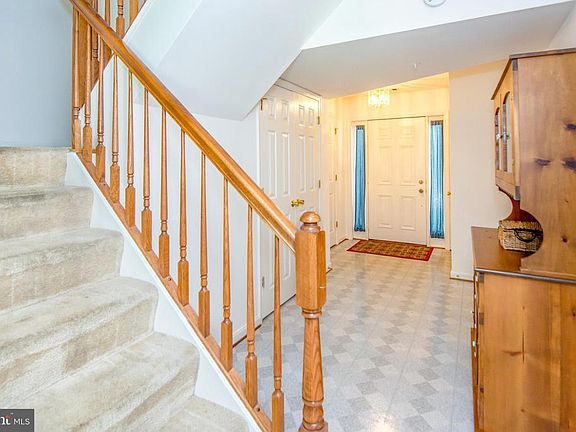 4th image of 8115 Shoal Creek Dr