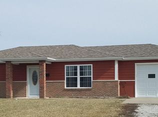 602 Cote Sans Dessein Rd, Fulton, MO 65251