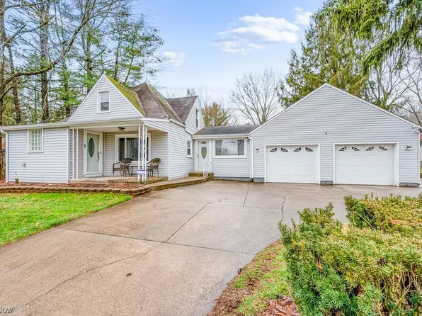 3810 Logan Way, Youngstown, OH 44505