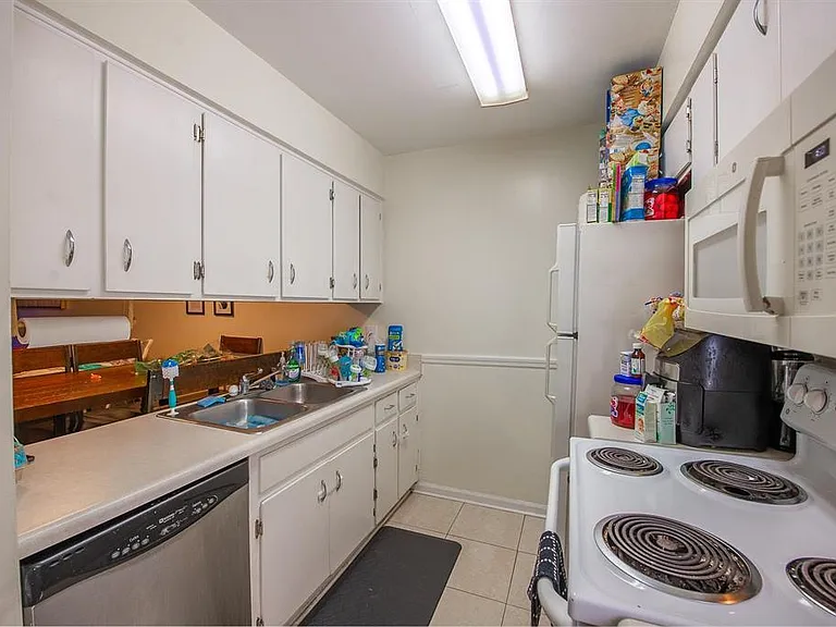 2309 Green Timbers Trl #B — Photo 4