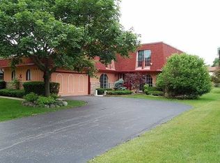 2660 Salceda Dr, Northbrook, IL