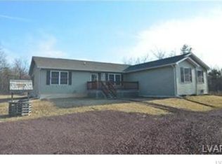 26 Robertson Rd, Jim Thorpe, PA 18229