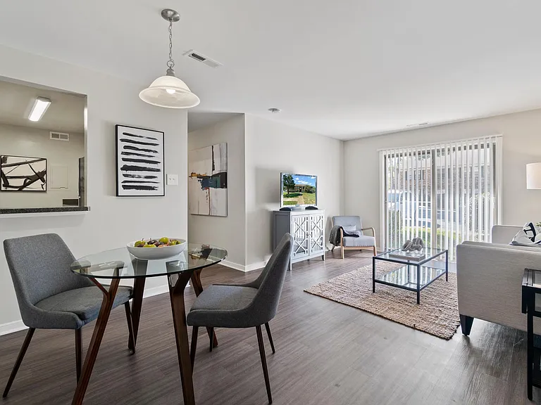 Hunters Ridge — Photo 2