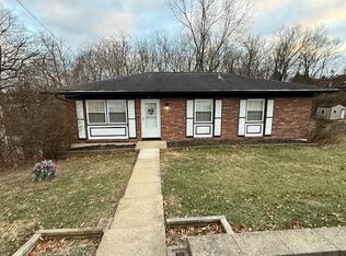10 Ridgeport Dr, Covington, KY 41017