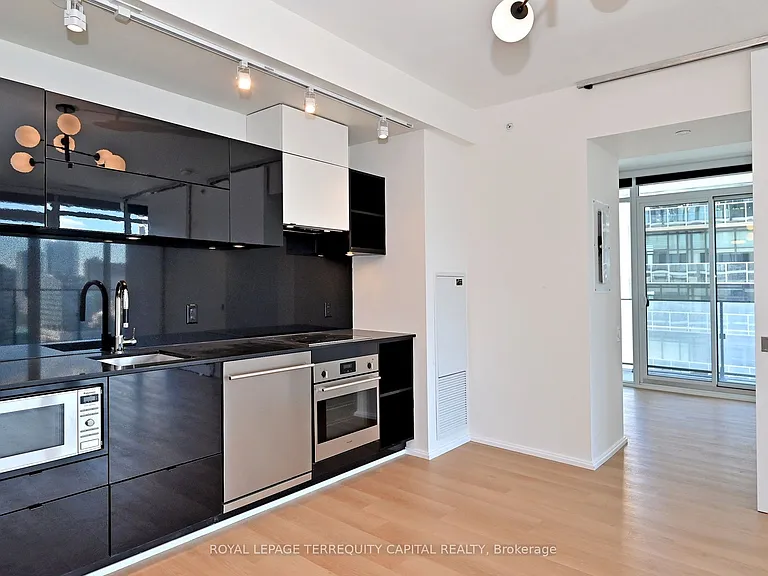 125 Peter St #2308 — Photo 13