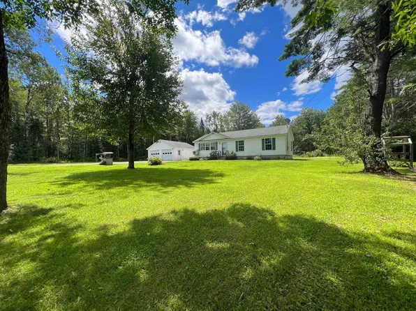 8 Martin Stream Road, Plymouth, ME 04969