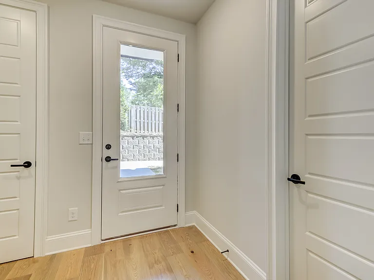 1107 Parkside Greenway Dr — Photo 4