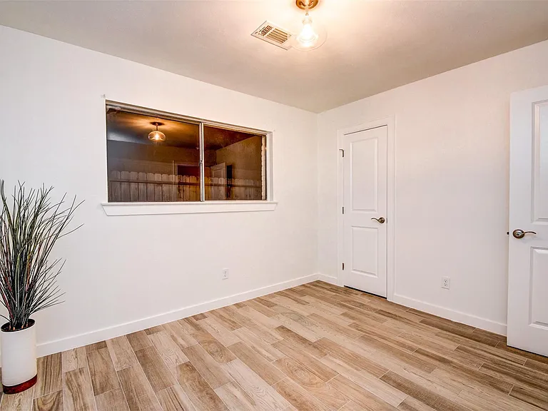 5730 Birdwood Rd — Photo 23