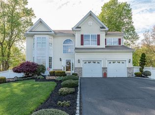 14 Hastings Ct, Jackson, NJ 08527