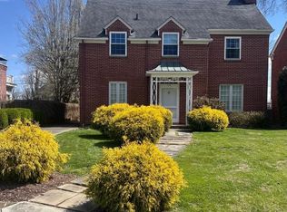 170 Woodland Dr, Huntington, WV 25705