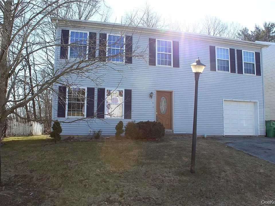 24 Wood St