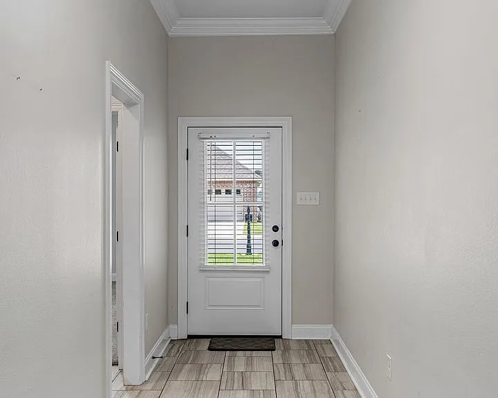 1943 Valdemar Pl — Photo 11