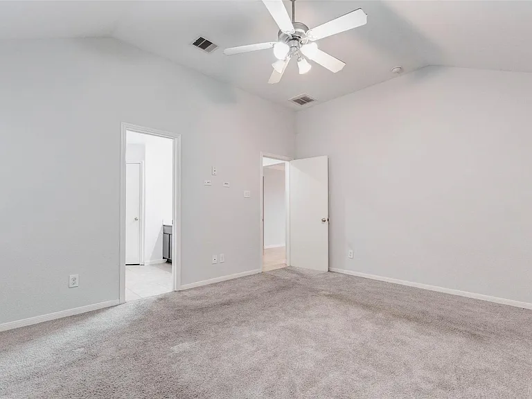 10627 Ince Ln — Photo 17