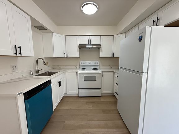 3rd image of 874 San Juan Dr