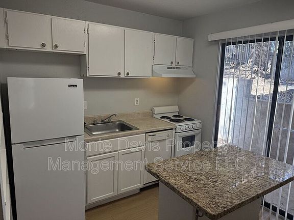5th image of 513 S Park Dr APT 101