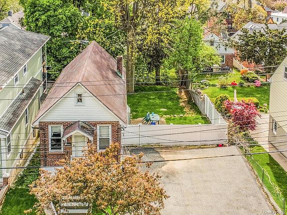3rd image of 117 Hillview Ave