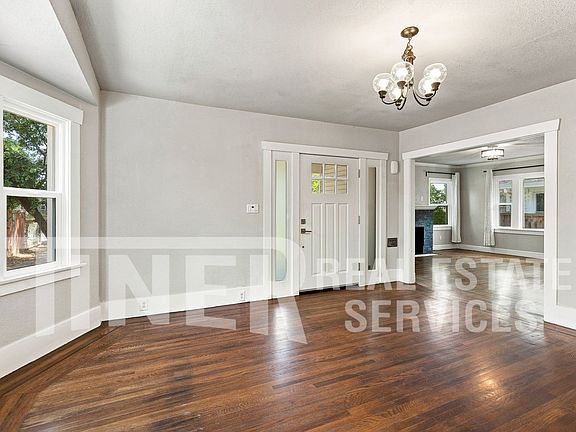 5th image of 1321 Lochbrae Rd