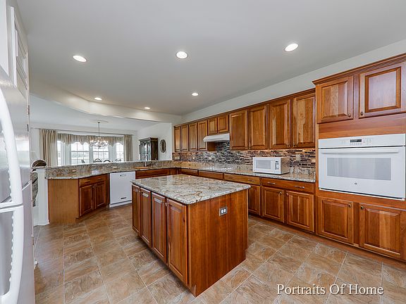 3rd image of 12780 Timber Creek Dr