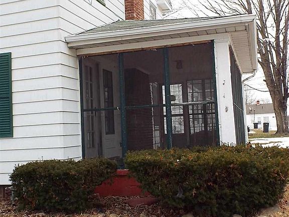 3rd image of 1202 N Kaley St