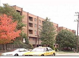 5715 Beacon St APT 109, Pittsburgh, PA 15217