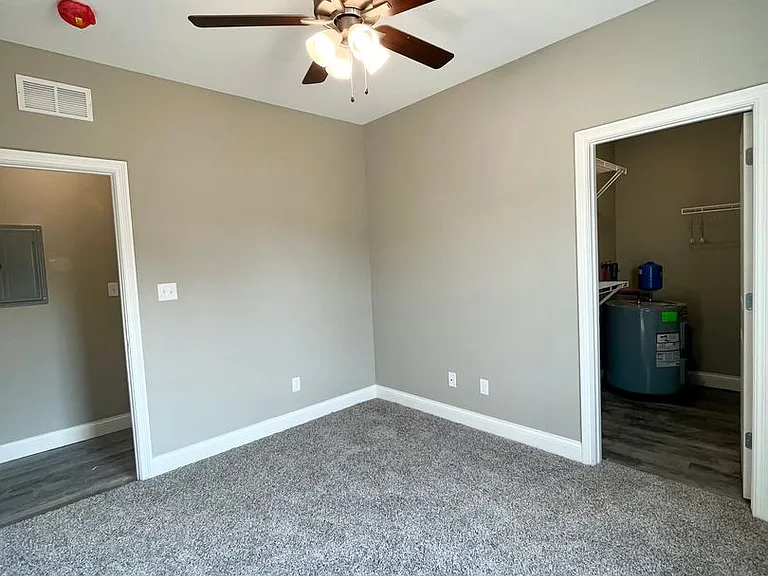2196 Prospector Ct — Photo 10