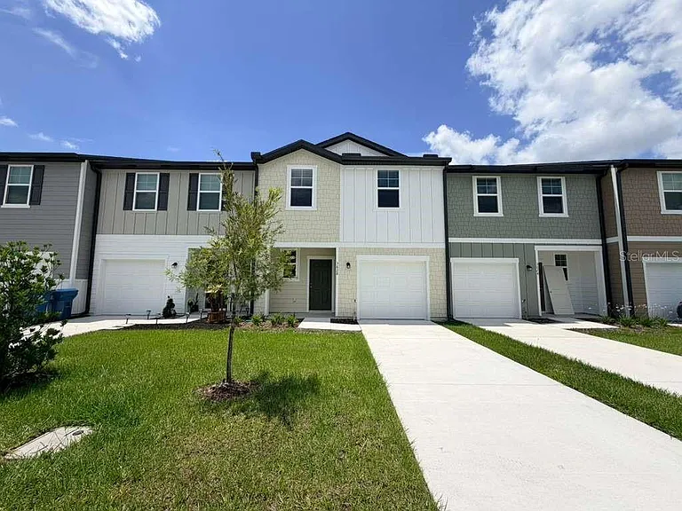 3628 Spire Dr — Photo 3