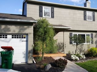 20 Stuart Dr, Poughkeepsie, NY 12603