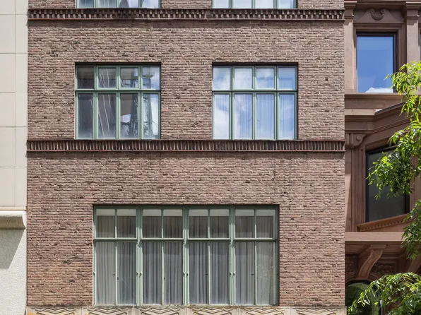 49 East 80th Street image 1 of 30